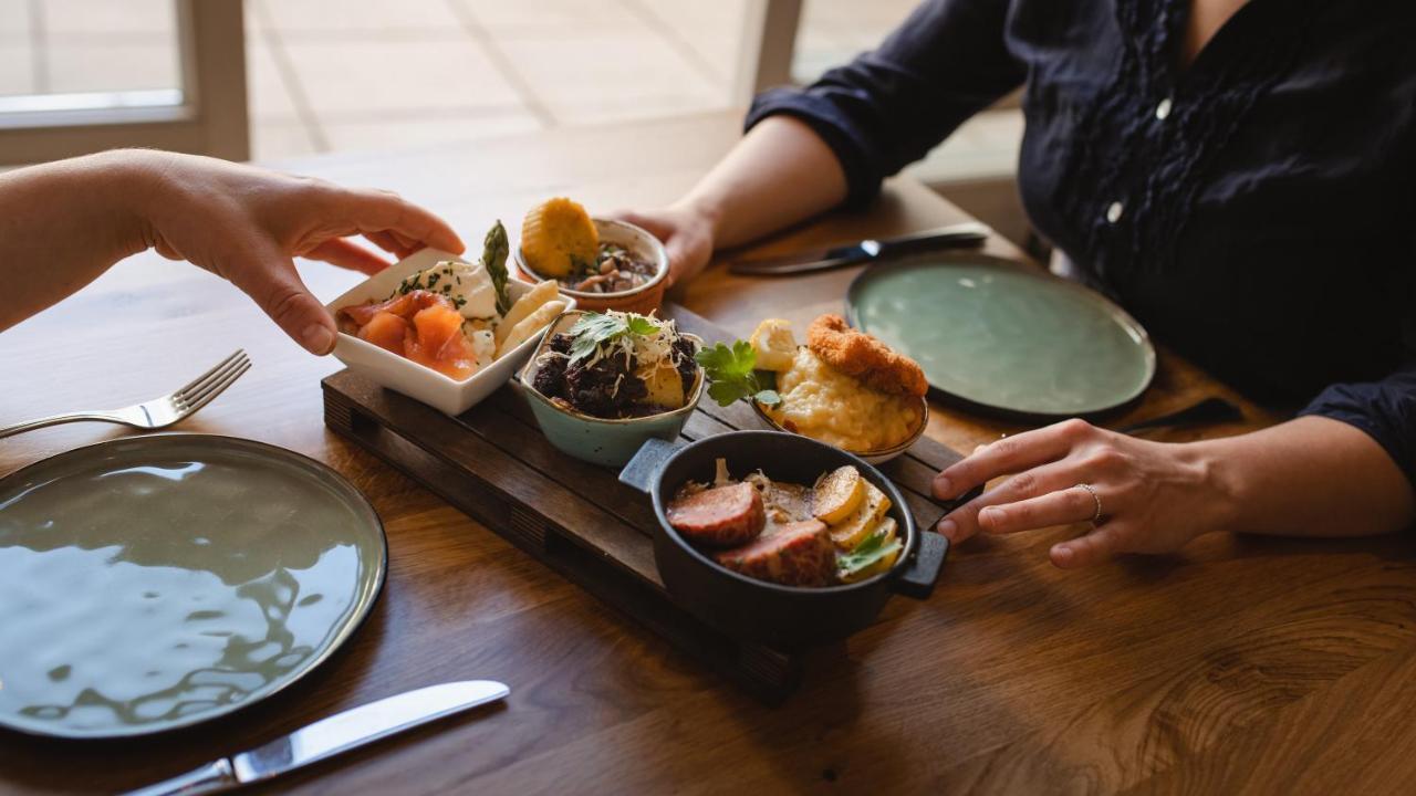 Hotel Restaurant Zur Post Melk Eksteriør billede