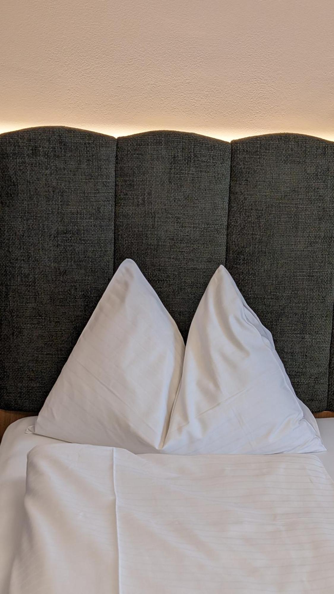 Hotel Restaurant Zur Post Melk Eksteriør billede