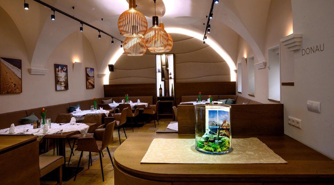 Hotel Restaurant Zur Post Melk Eksteriør billede