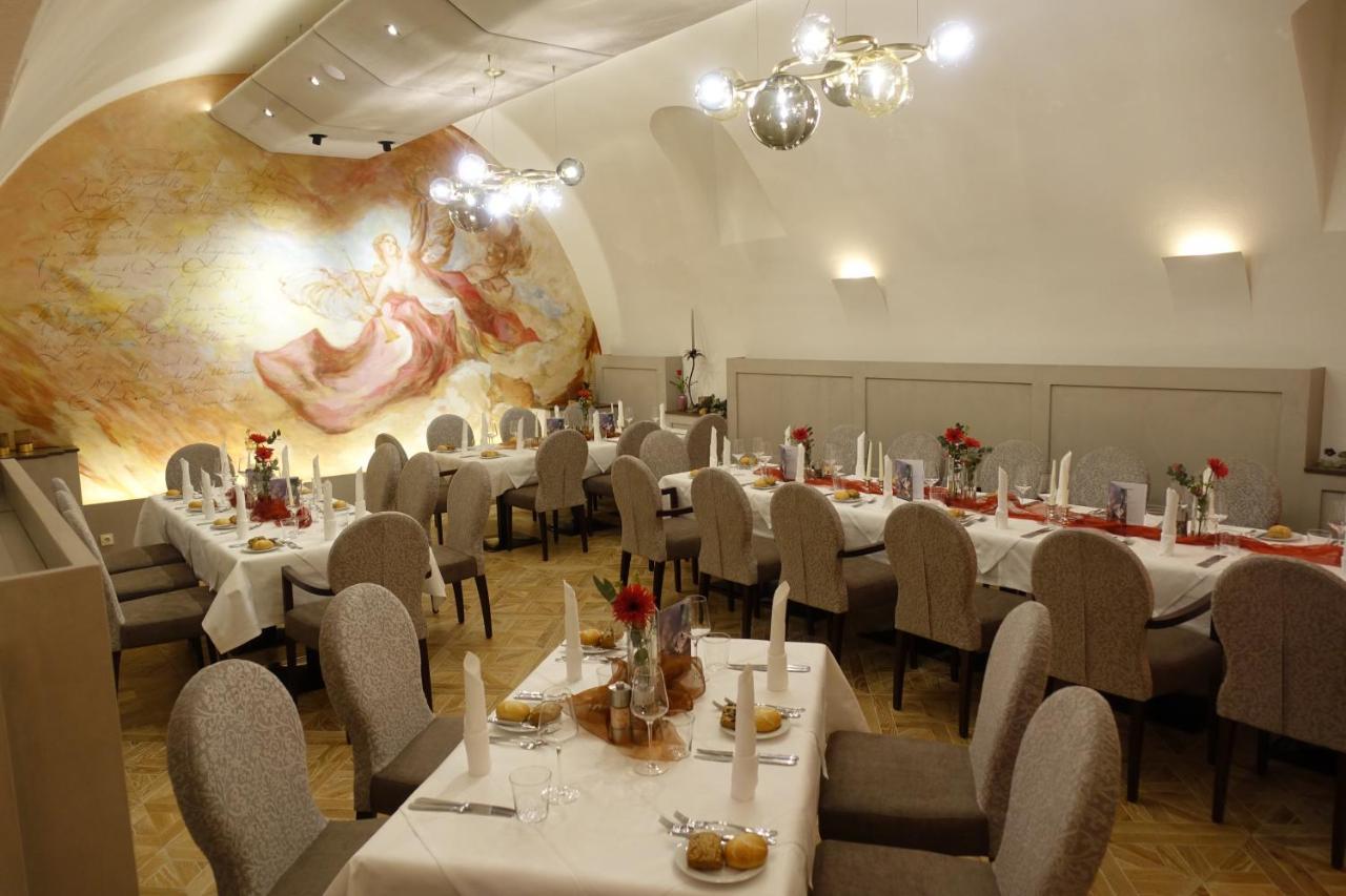 Hotel Restaurant Zur Post Melk Eksteriør billede